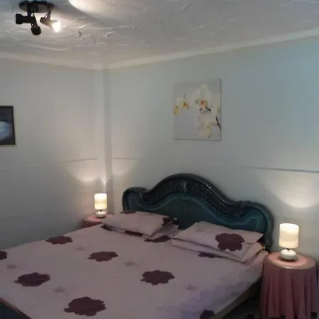 Irene Apartmanhaz Apartment Balatonlelle